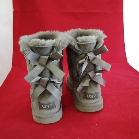 Ugg bow boots - Picture 5 of 8